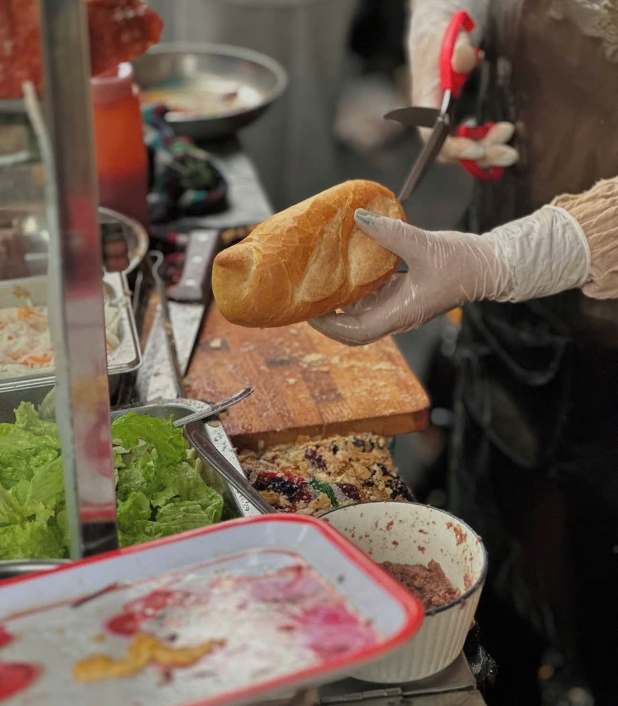 Ẩm thực đường phố: 'Hơi thở' một Hà Nội… rất riêng