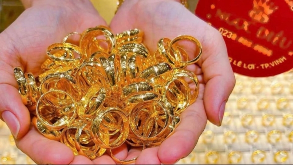 Giá vàng biến động đầy kịch tính, giảm về 2.800 USD/ounce hay lập đỉnh mới?