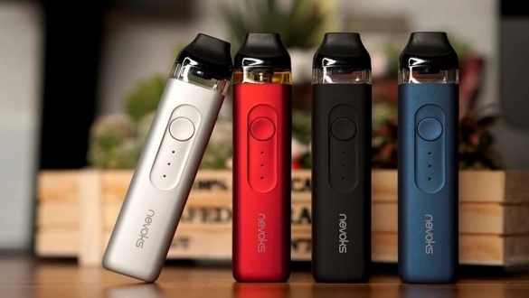 Thuốc lá điện tử: ‘Cấm nhưng cứ bán, phạt tính sau’