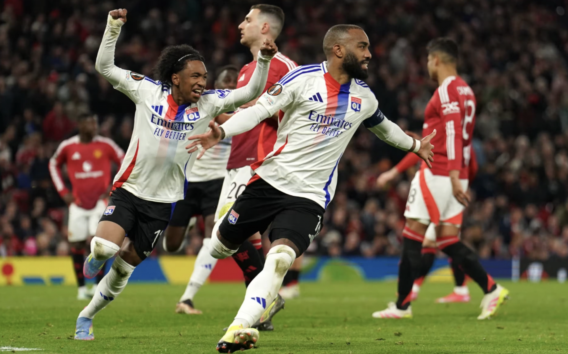 Man Utd tạo địa chấn phút 120, vào bán kết Europa League Man Utd tạo địa chấn phút 120, vào bán kết Europa League