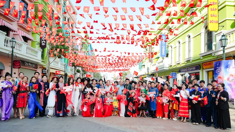 Show diễn "Việt phục hành" - Hành trình tự hào đậm đà bản sắc dân tộc