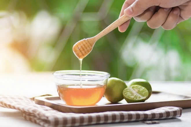 Trào lưu uống nước chanh chữa bệnh: Dùng chanh thế nào cho đúng Trào lưu uống nước chanh chữa bệnh: Dùng chanh thế nào cho đúng