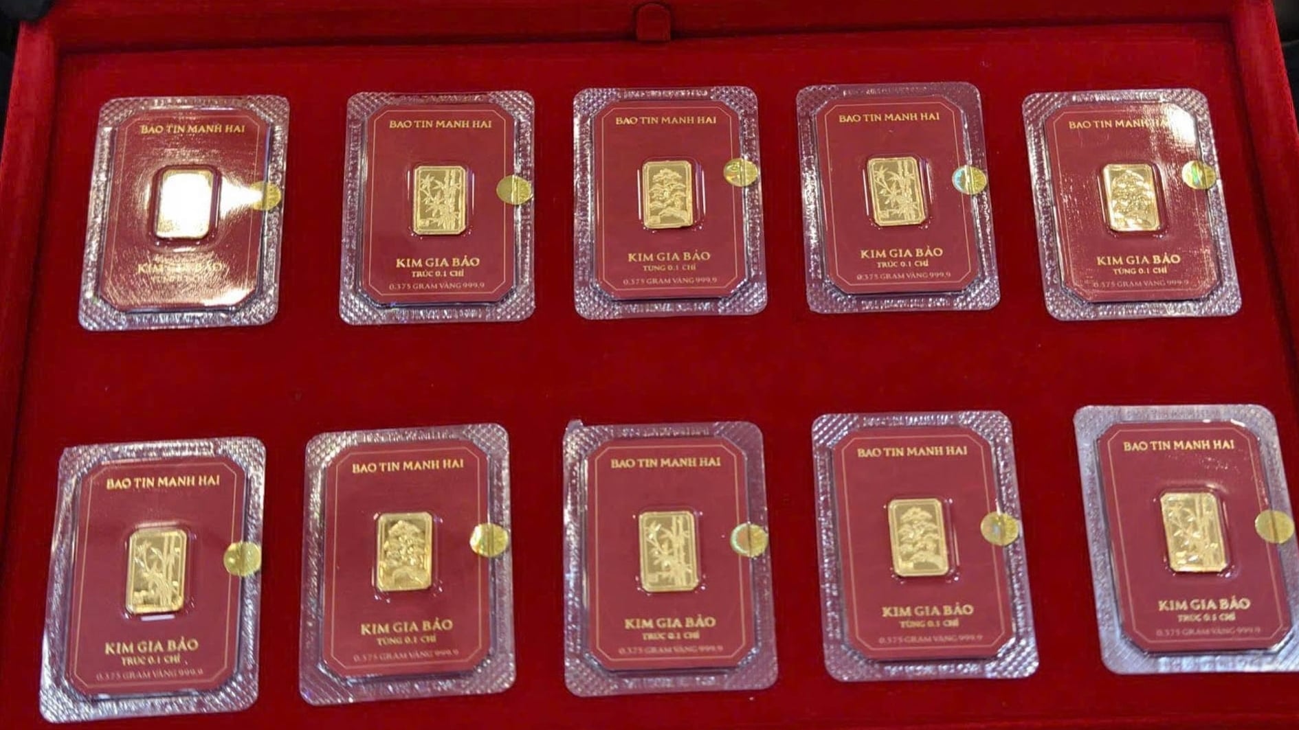 Giá vàng hôm nay 7/4: Trong nước neo giá khi thế giới tiếp tục giảm