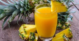 7 lợi ích sức khỏe bất ngờ của nước ép dứa