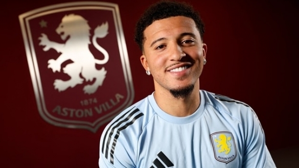 Dortmund muốn tái ngộ Jadon Sancho, Nottingham Forest định giá Elliot Anderson 120 triệu bảng