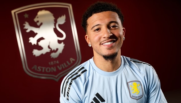 Dortmund muốn tái ngộ Jadon Sancho, Nottingham Forest định giá Elliot Anderson 120 triệu bảng