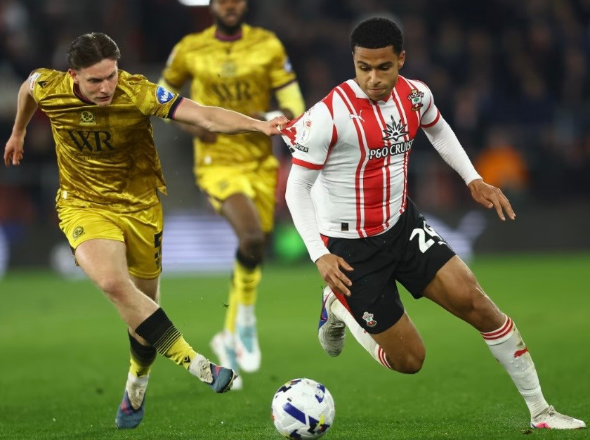 Frank Lampard đưa Coventry trở lại Ngoại hạng Anh