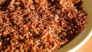 Gạo lứt có thực sự tốt hơn gạo trắng để giảm cân?