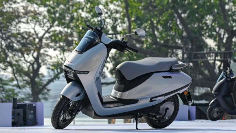 Người Việt chuyển hướng dùng xe điện, Honda chịu sức ép lớn