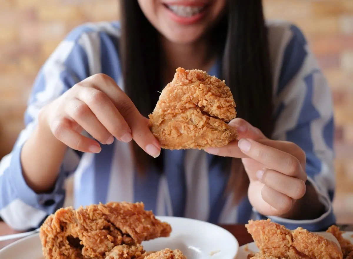 Đồ chiên bằng nồi chiên không dầu có thực sự ít calo?