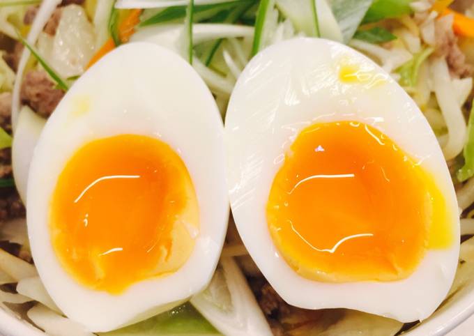 4 nhóm người không nên ăn trứng lòng đào