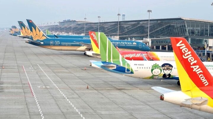 Kiểm tra việc bán vé, kê khai, niêm yết giá vé bay của các hãng hàng không Kiểm tra việc bán vé, kê khai, niêm yết giá vé bay của các hãng hàng không