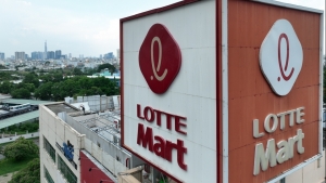 Lotte Mart quận 7 tháo dỡ gần 500 m2 xây không phép