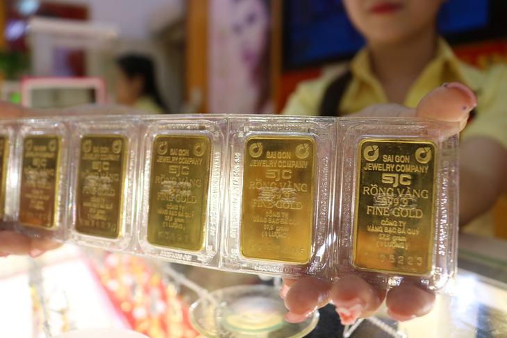 Ngân hàng Nhà nước bất ngờ dừng đấu thầu vàng