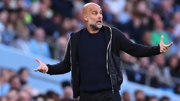 Man City thờ ơ vị trí Á quân Ngoại hạng Anh