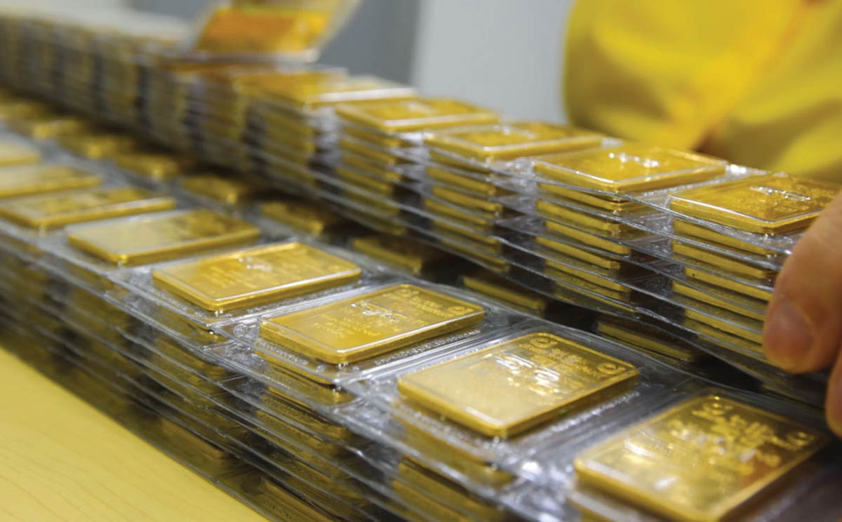 Giá vàng biến động trái chiều sau loạt chỉ đạo "nóng" của Thủ tướng