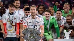 Harry Kane lập công, Bayern nâng đĩa bạc Bundesliga trong ngày ăn mừng rực rỡ