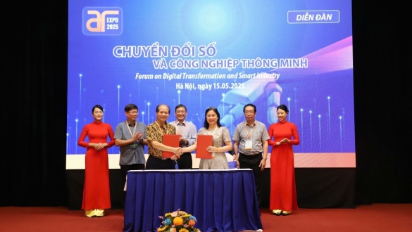 VAA ký kết hợp tác thúc đẩy phát triển công nghệ, AI và năng lượng mới