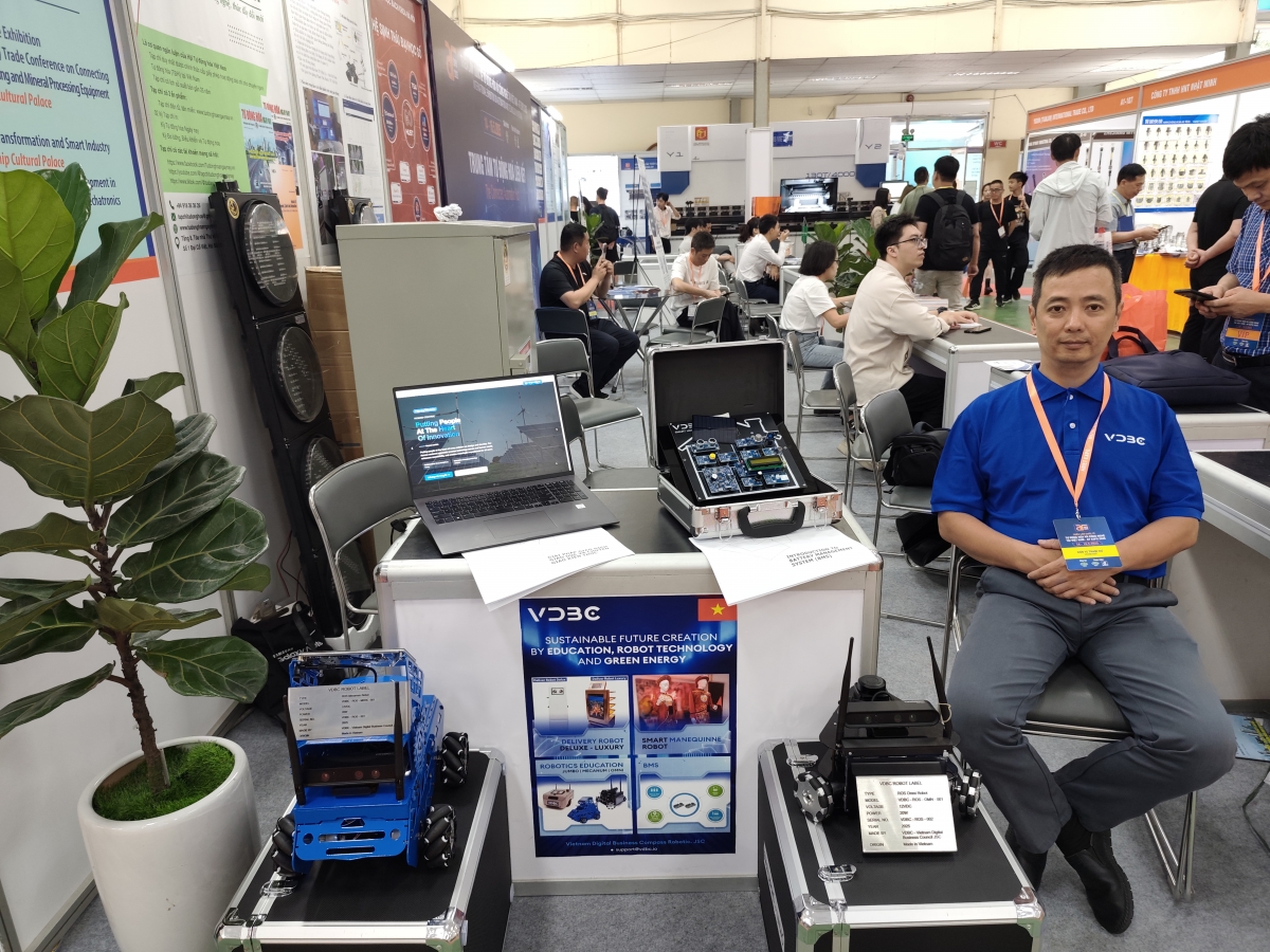 Tự động hoá trong tầm mắt: Những hình ảnh nổi bật tại Triển Lãm AT Expo 2025 Tự động hoá trong tầm mắt: Những hình ảnh nổi bật tại Triển Lãm AT Expo 2025