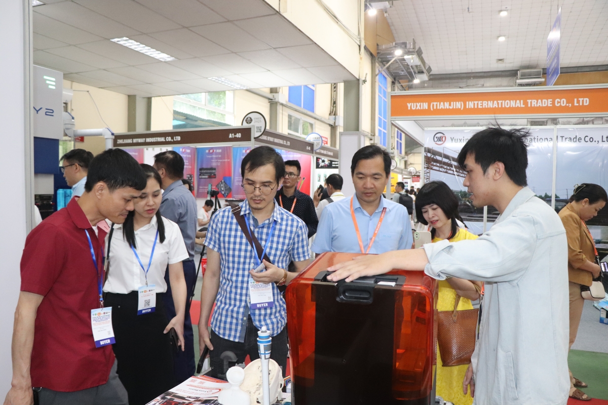 Tự động hoá trong tầm mắt: Những hình ảnh nổi bật tại Triển Lãm AT Expo 2025 Tự động hoá trong tầm mắt: Những hình ảnh nổi bật tại Triển Lãm AT Expo 2025