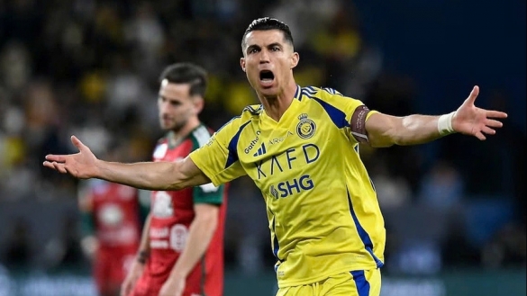 Ronaldo xin gia nhập CLB châu Phi, bị huyền thoại Al Nassr chỉ trích nặng nề