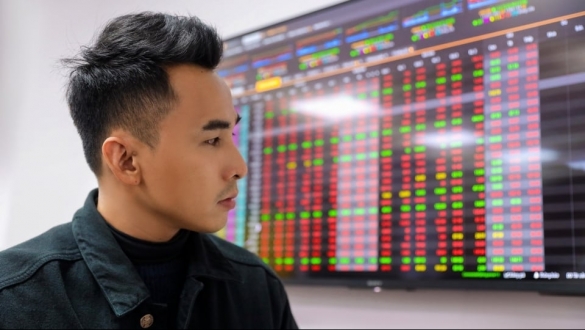 Thiếu lực từ cổ phiếu trụ, VN-Index phục hồi yếu ớt