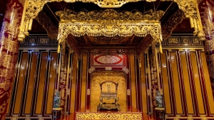 Bảo vật quốc gia tại Huế bị người đàn ông phá hoại là chiếc Ngai vàng độc bản