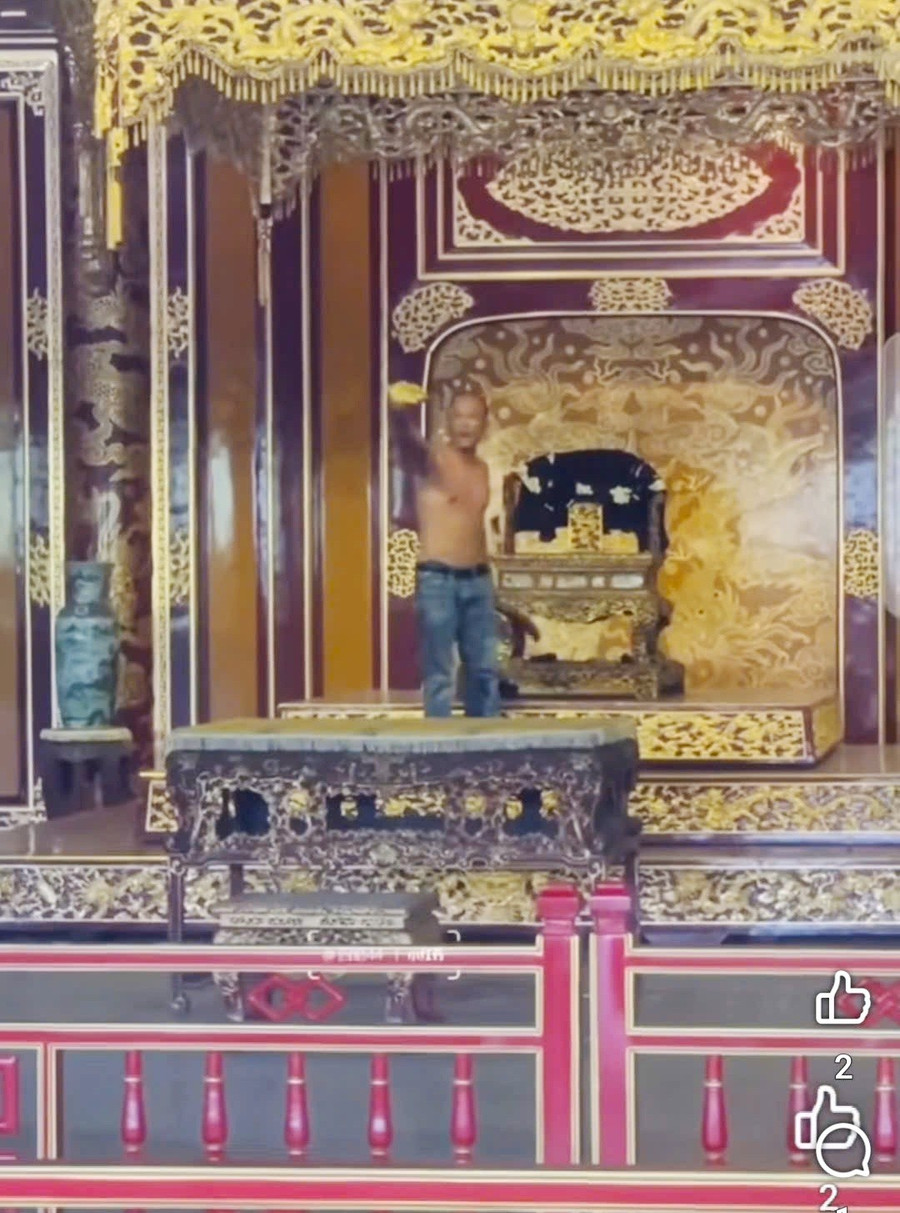 Bảo vật quốc gia tại Huế bị người đàn ông phá hoại là chiếc Ngai vàng độc bản