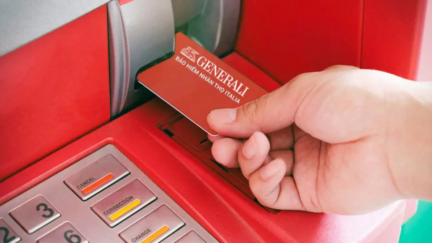 Rủi ro rút tiền bảo hiểm nhân thọ trước hạn: Chấm dứt năm đầu gần như ‘mất trắng’ Rủi ro rút tiền bảo hiểm nhân thọ trước hạn: Chấm dứt năm đầu gần như ‘mất trắng’