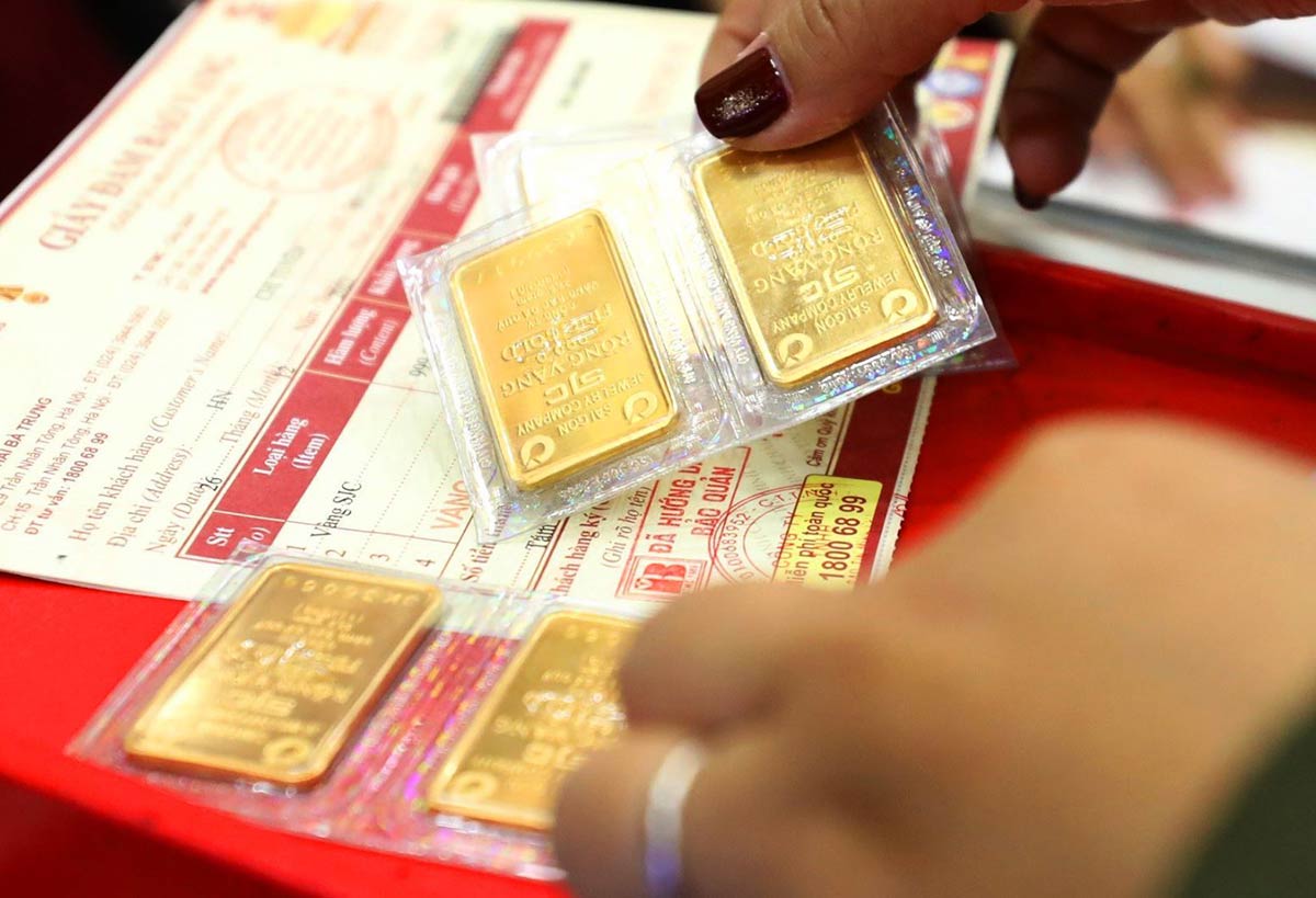 Giá vàng SJC bất động sau cú rơi mạnh Giá vàng SJC bất động sau cú rơi mạnh