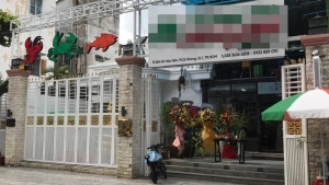 Hai con gái tranh chấp tài sản, nguy cơ mẹ già không có nơi ở