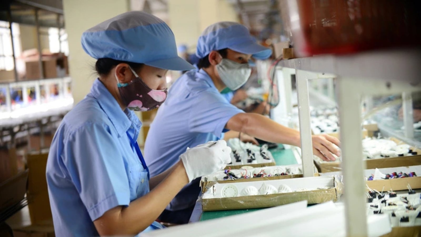 Cắt giảm thủ tục đầu tư kinh doanh: Cú hích thể chế cho doanh nghiệp và tăng trưởng