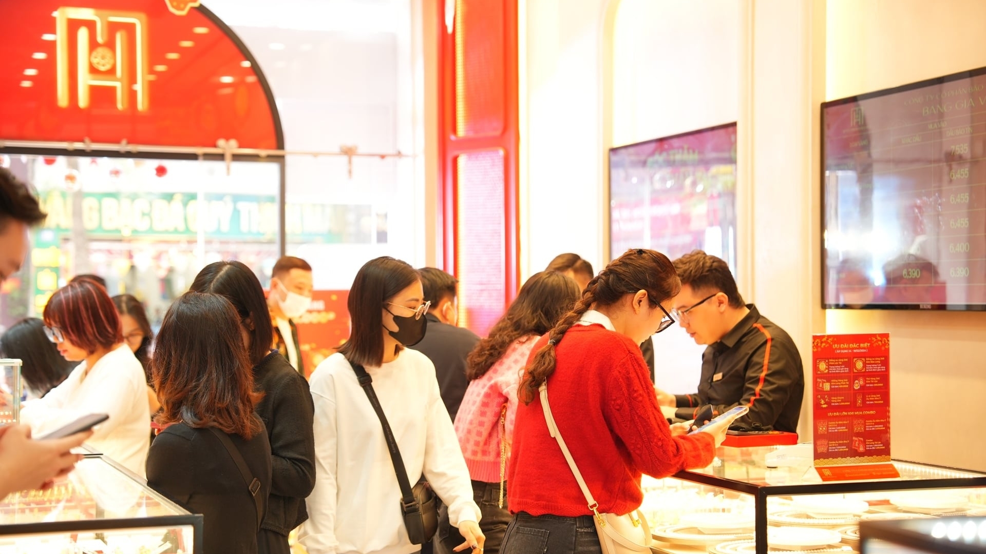 Giá vàng hôm nay 13/5: Vàng miếng tăng nhẹ