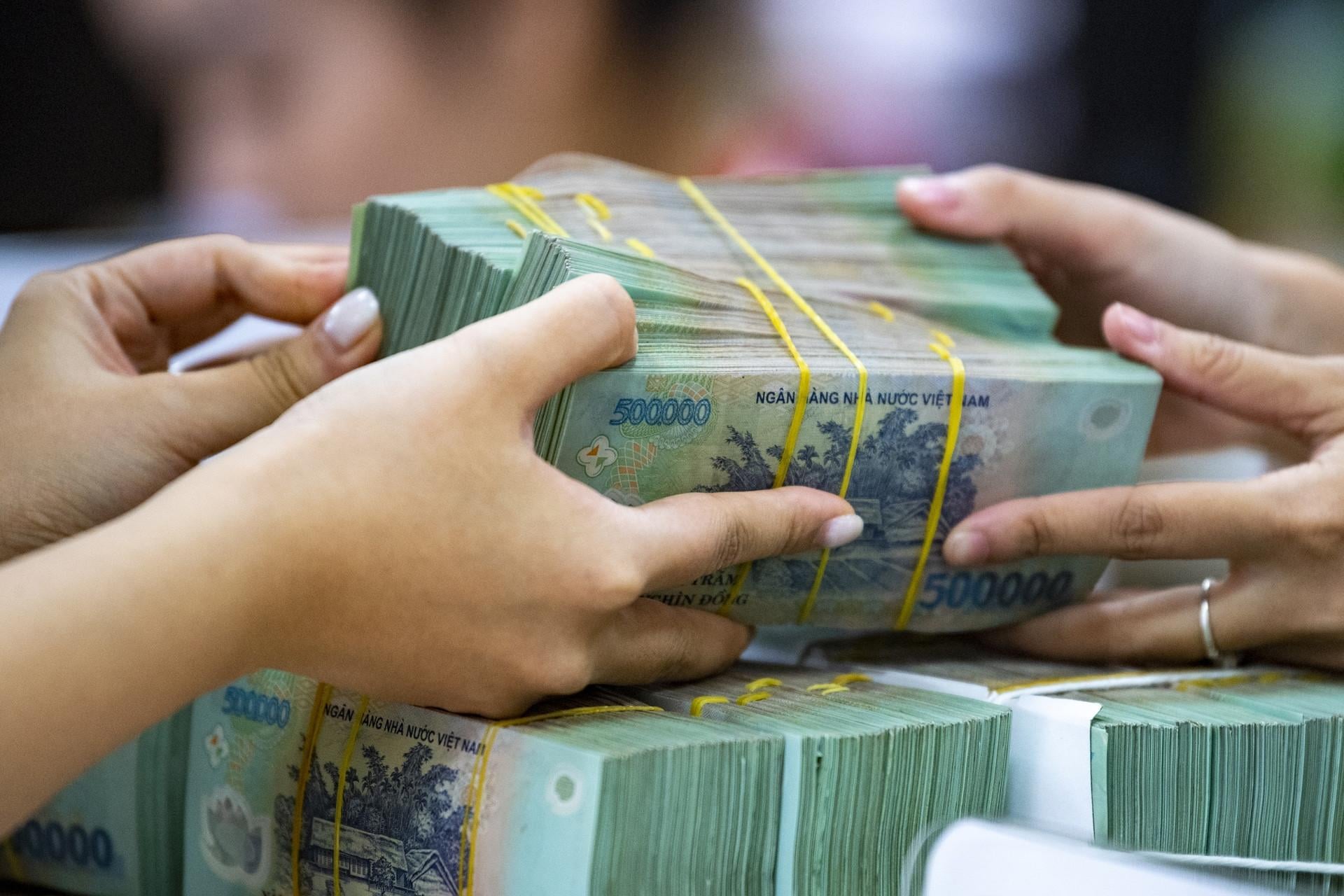 Cuộc đua "giảm nhiệt", mặt bằng lãi suất sắp tới ra sao? Cuộc đua "giảm nhiệt", mặt bằng lãi suất sắp tới ra sao?