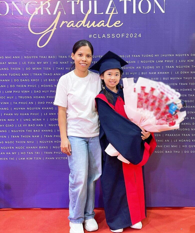 Con gái cố diễn viên Mai Phương gây chú ý với ngoại hình phổng phao ở tuổi 13
