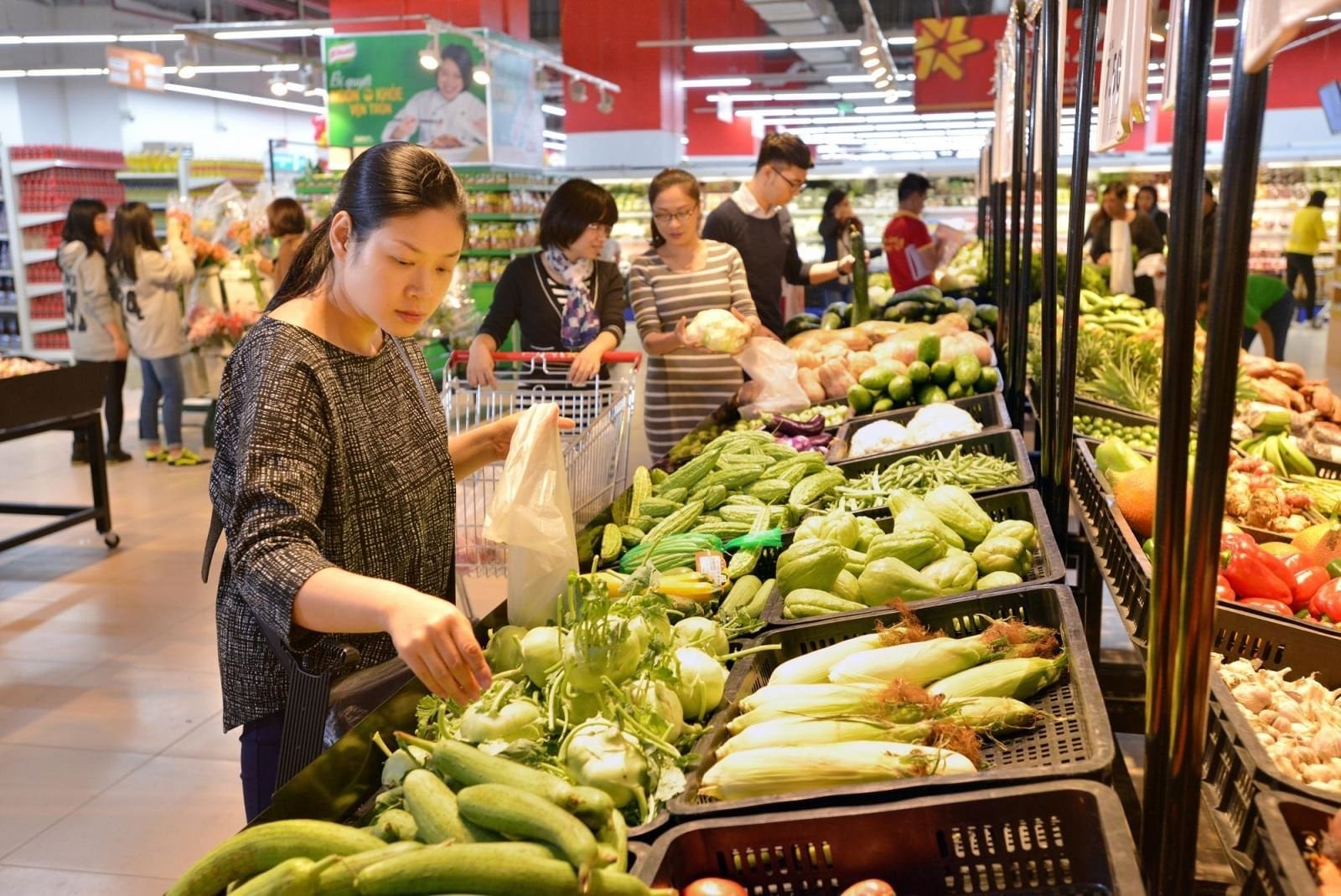 "4,2 triệu tỷ đồng nằm im, dòng tiền trong nền kinh tế trở nên khan hiếm"