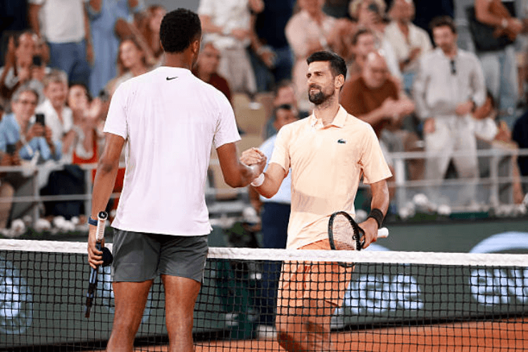 Djokovic phá kỷ lục Federer sau màn ngược dòng tại Roland Garros 2026