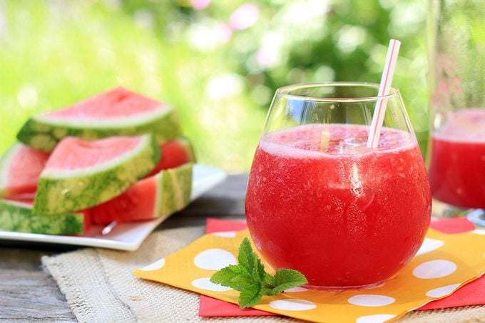 3 loại nước uống giải nhiệt, bù nước cực tốt nên dùng khi nắng nóng