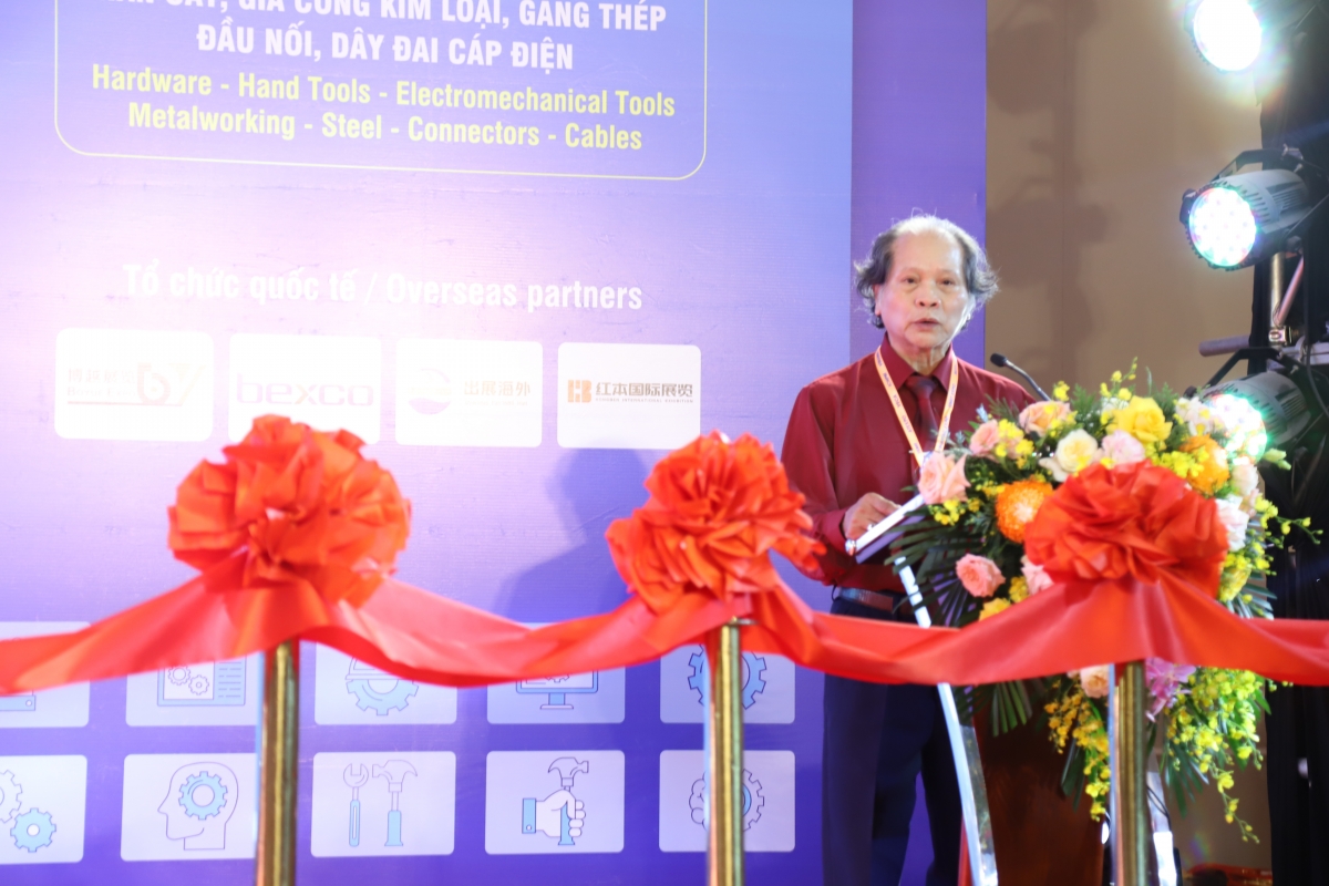 TS. Dương Nguyên Bình - Phó Chủ tịch Thường trực Hội Tự động hóa Việt Nam phát biểu tại lễ khai mạc TS. Dương Nguyên Bình - Phó Chủ tịch Thường trực Hội Tự động hóa Việt Nam phát biểu tại lễ khai mạc