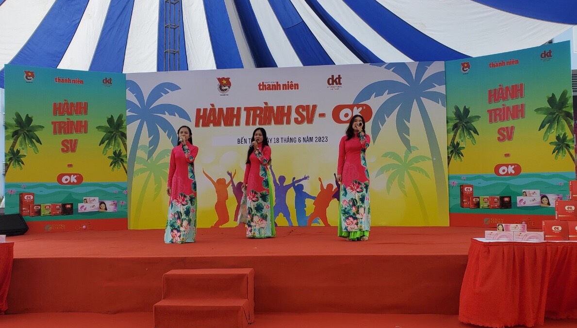 Sinh viên Bến Tre trải nghiệm "Hành trình SV - OK" Sinh viên Bến Tre trải nghiệm "Hành trình SV - OK"