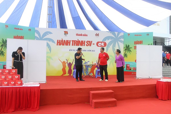 Sinh viên Bến Tre trải nghiệm "Hành trình SV - OK"