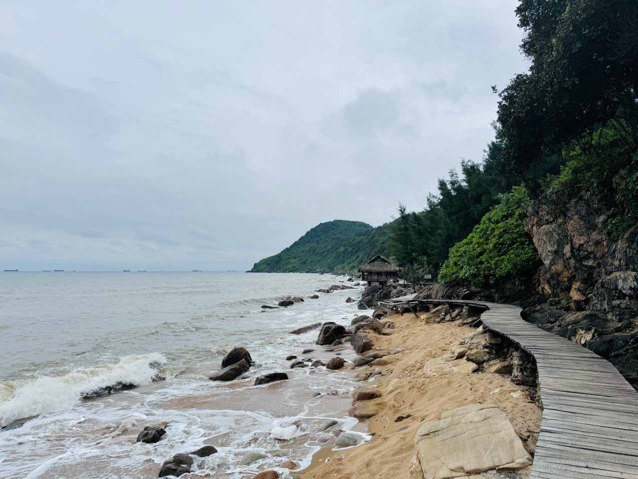 Bãi Đông - bãi biển hoang sơ ở Thanh Hóa góc nào cũng có ảnh đẹp Bãi Đông - bãi biển hoang sơ ở Thanh Hóa góc nào cũng có ảnh đẹp