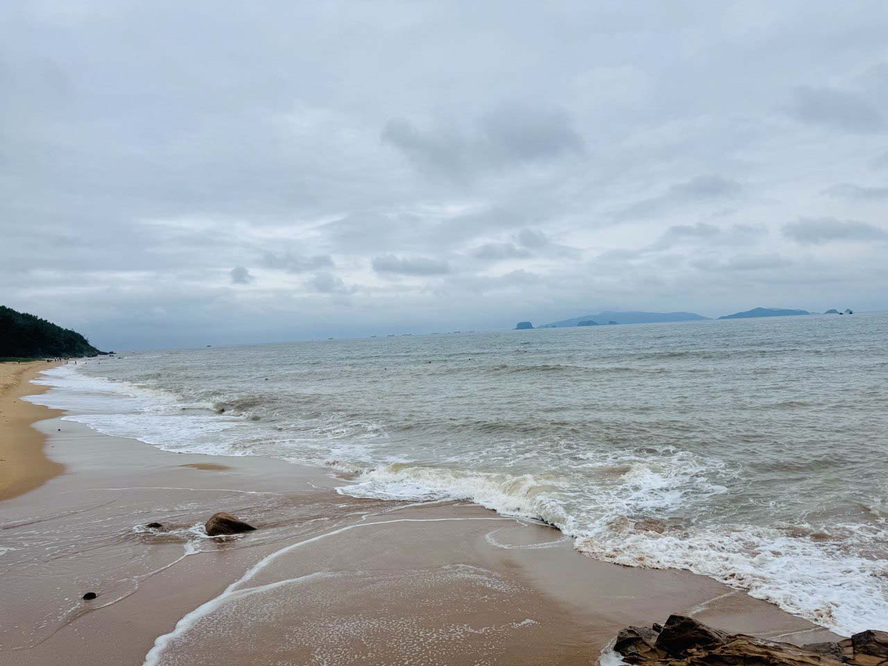 Bãi Đông - bãi biển hoang sơ ở Thanh Hóa góc nào cũng có ảnh đẹp Bãi Đông - bãi biển hoang sơ ở Thanh Hóa góc nào cũng có ảnh đẹp