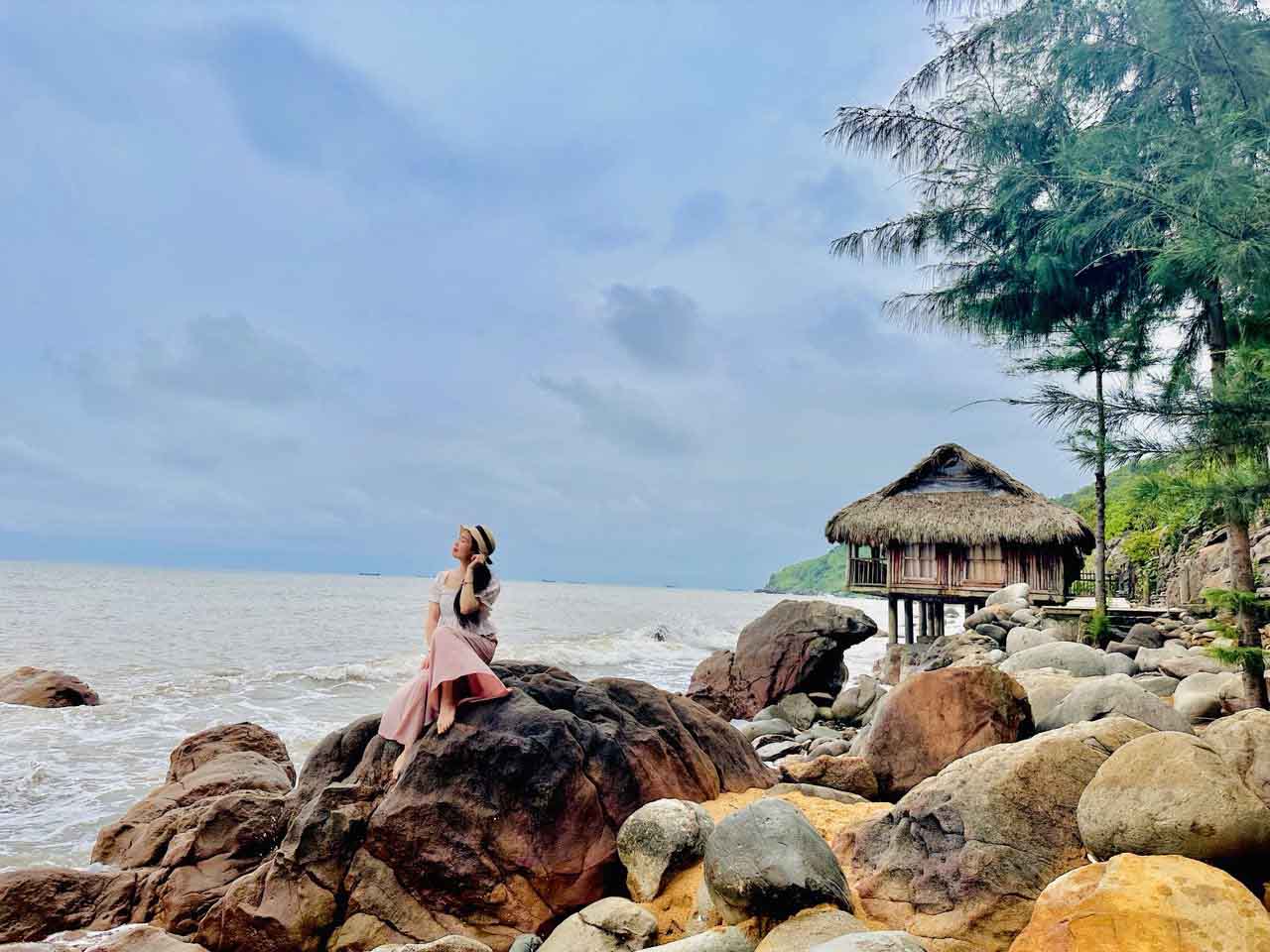 Bãi Đông - bãi biển hoang sơ ở Thanh Hóa góc nào cũng có ảnh đẹp Bãi Đông - bãi biển hoang sơ ở Thanh Hóa góc nào cũng có ảnh đẹp