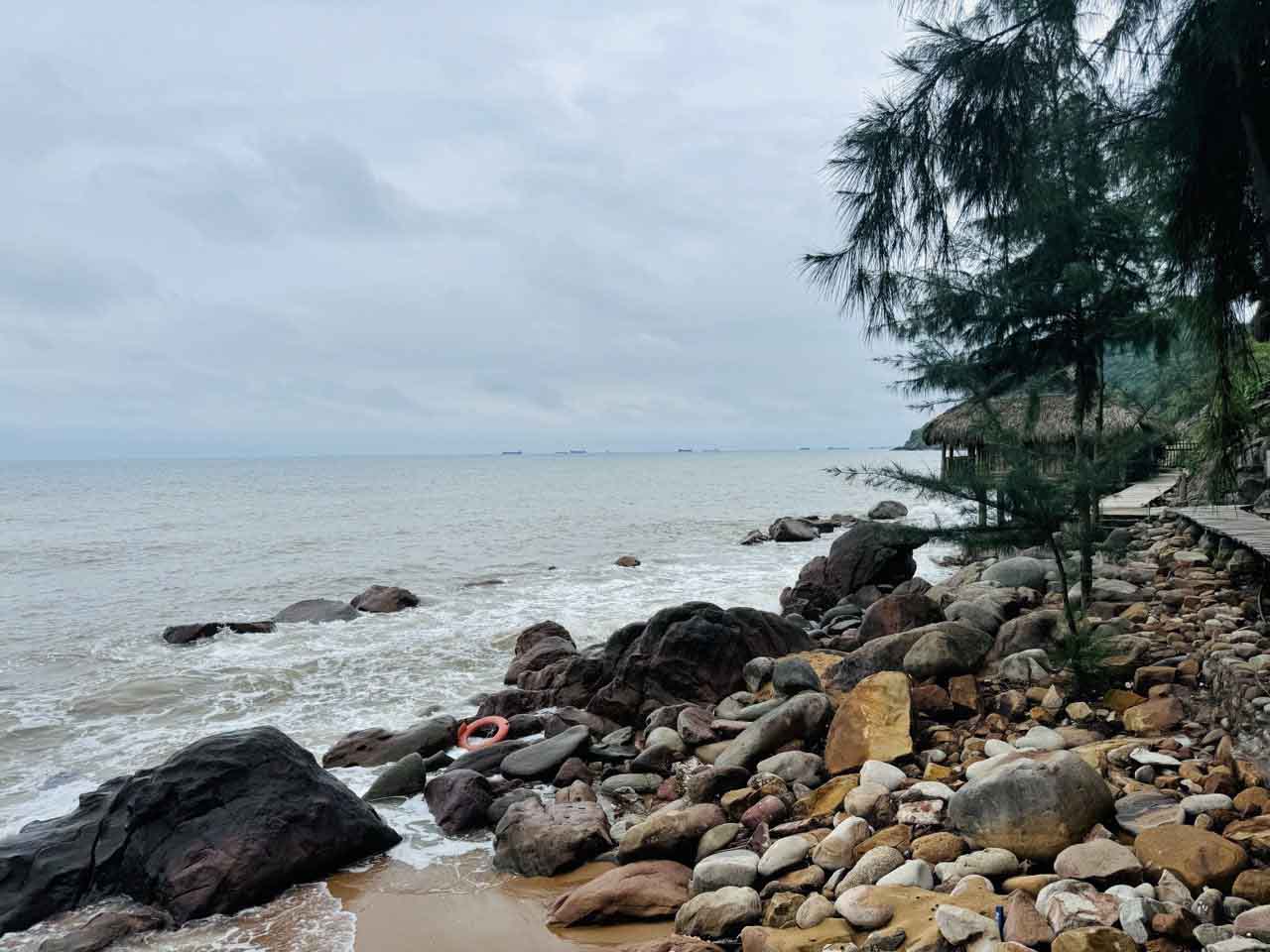 Bãi Đông - bãi biển hoang sơ ở Thanh Hóa góc nào cũng có ảnh đẹp Bãi Đông - bãi biển hoang sơ ở Thanh Hóa góc nào cũng có ảnh đẹp