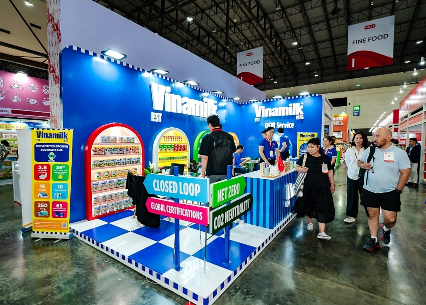 Vinamilk xuất hiện ấn tượng tại THAIFEX – Hội chợ hàng đầu Châu Á, không chỉ để kinh doanh Vinamilk xuất hiện ấn tượng tại THAIFEX – Hội chợ hàng đầu Châu Á, không chỉ để kinh doanh