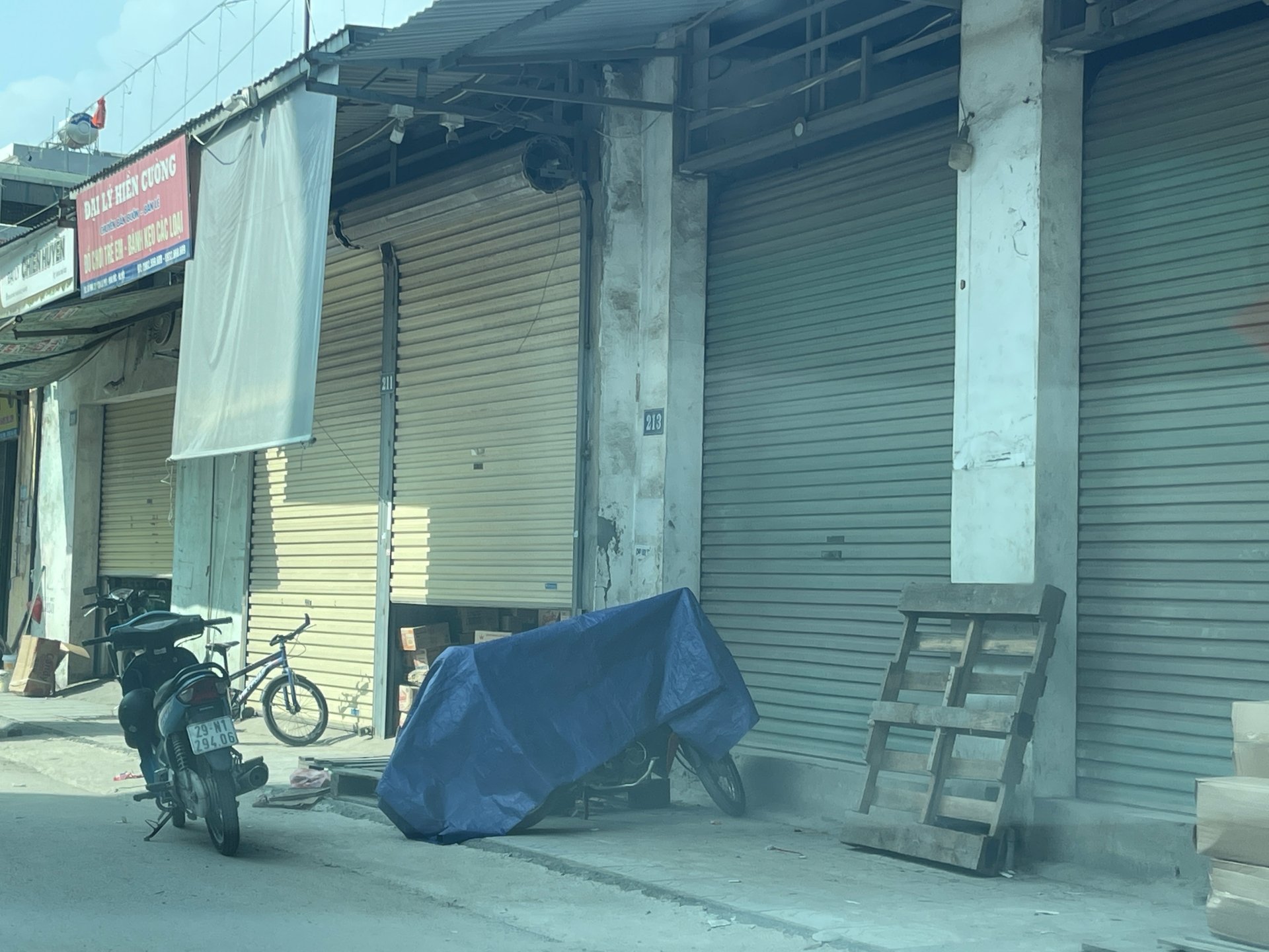 Thủ phủ bánh kẹo La Phù bất nhờ ‘ngủ đông’ giữa mùa hè Thủ phủ bánh kẹo La Phù bất nhờ ‘ngủ đông’ giữa mùa hè