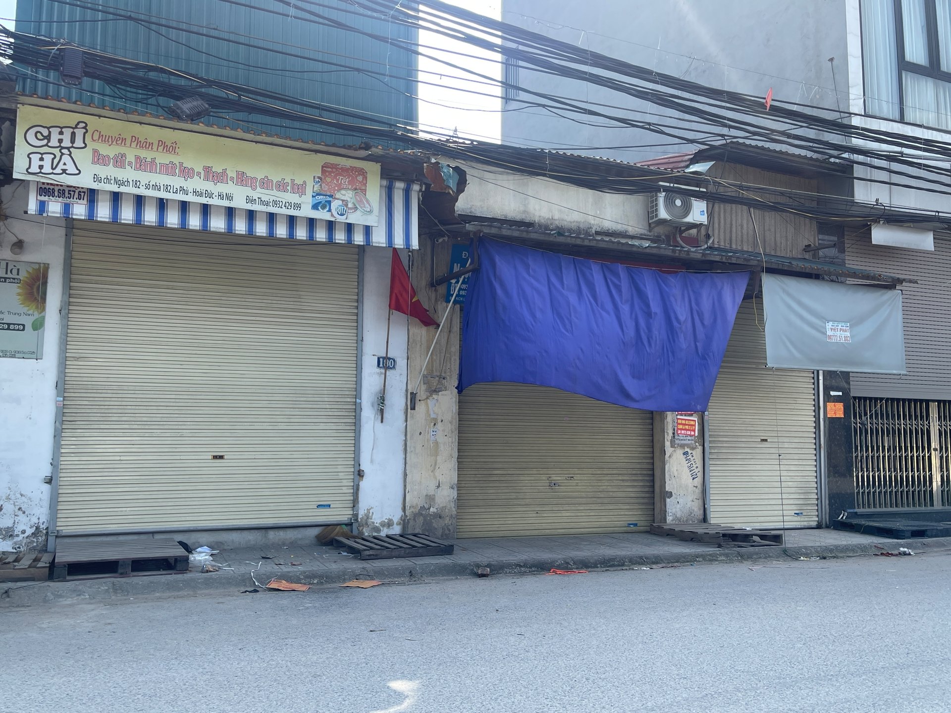 Thủ phủ bánh kẹo La Phù bất nhờ ‘ngủ đông’ giữa mùa hè Thủ phủ bánh kẹo La Phù bất nhờ ‘ngủ đông’ giữa mùa hè