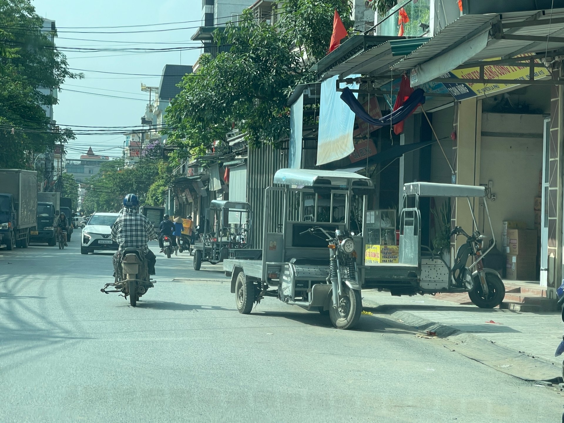 Thủ phủ bánh kẹo La Phù bất nhờ ‘ngủ đông’ giữa mùa hè Thủ phủ bánh kẹo La Phù bất nhờ ‘ngủ đông’ giữa mùa hè