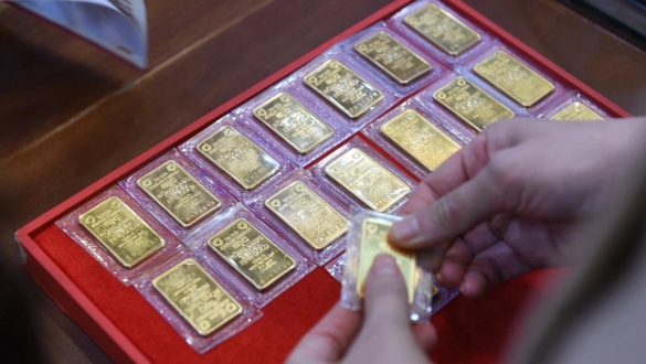 Giá vàng miếng SJC tăng nhẹ, "trồi sụt" quanh mốc 118 triệu/lượng